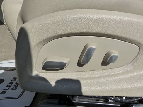 Used 2017 Cadillac XTS Luxury FWD image 22