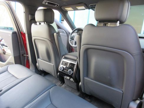 Used 2024 Land Rover Range Rover Sport SE AWD/4WD image 33