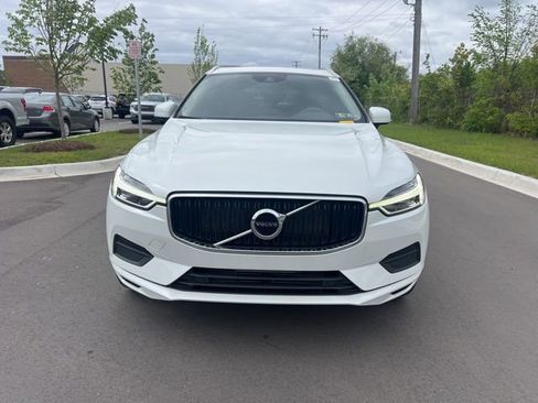 Used 2020 Volvo XC60 T5 Momentum w/ Protection Package Premier AWD/4WD image 2
