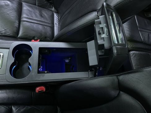 Used 2019 Lincoln MKT AWD image 25