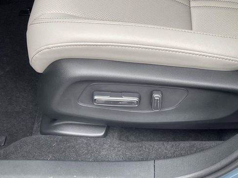 Used 2026 Honda HR-V EX-L image 17