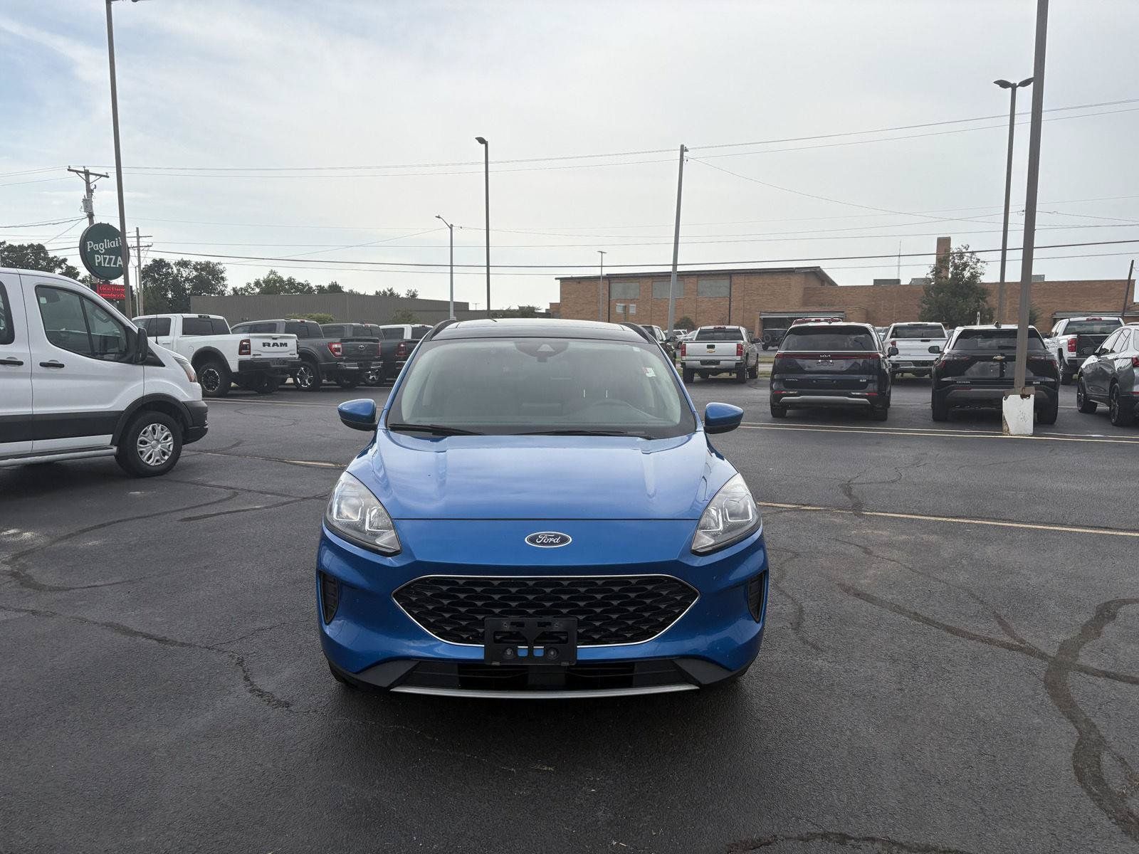 Used 2020 Ford Escape SE FWD image 3