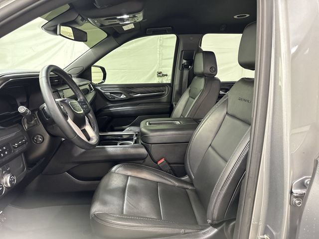 Used 2023 GMC Yukon XL Denali AWD/4WD image 19