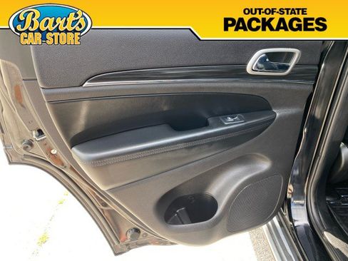 Used 2019 Jeep Grand Cherokee Limited w/ Trailer Tow Group IV AWD/4WD image 18