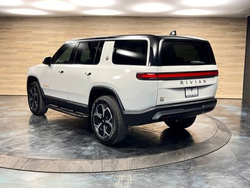 Used 2023 Rivian R1S Adventure image 21