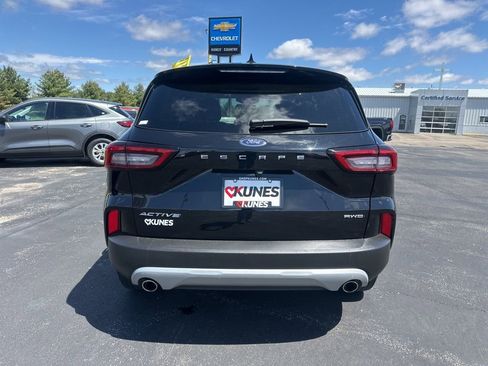Used 2025 Ford Escape Active AWD/4WD image 13
