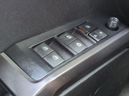 Used 2021 Toyota Tacoma TRD Off-Road w/ TRD Premium Off Road Package image 31