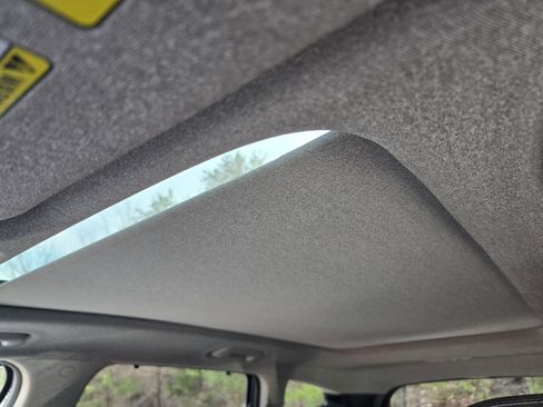 Used 2019 Hyundai Santa Fe FWD image 23