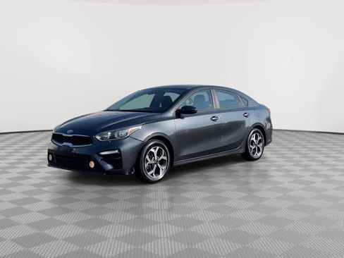 Used 2019 Kia Forte LXS image 4