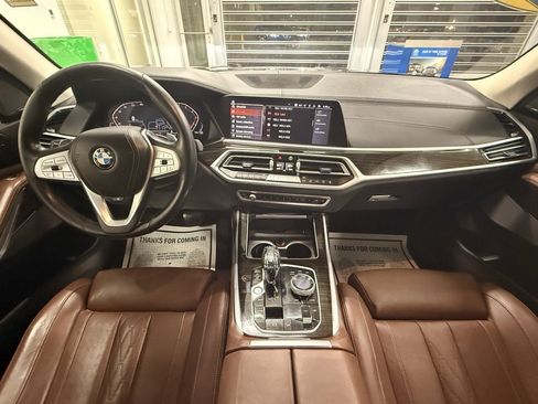 Used 2020 BMW X7 xDrive40i w/ Executive Package image 25