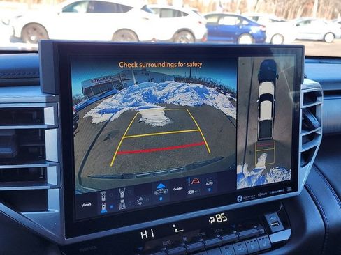 Used 2023 Toyota Tundra Platinum image 31