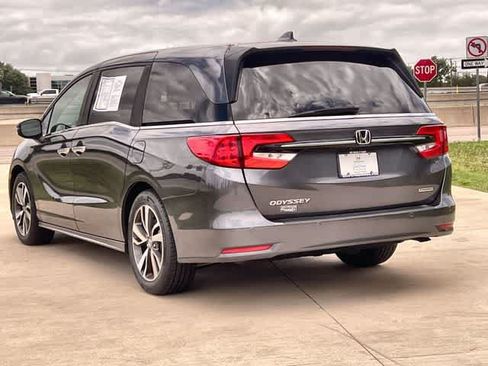 Used 2024 Honda Odyssey Touring image 5
