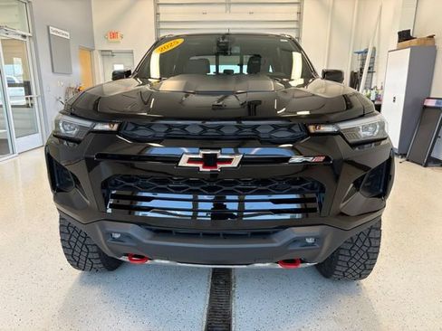 Used 2025 Chevrolet Colorado ZR2 AWD/4WD image 5