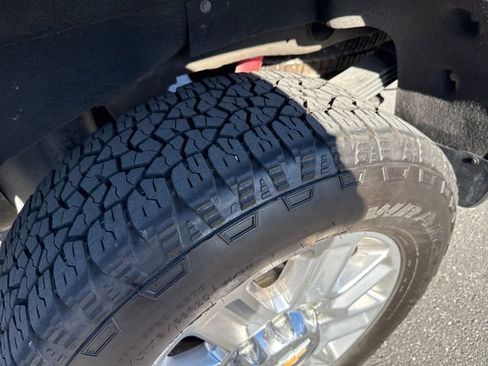 Certified 2024 Chevrolet Silverado 2500 High Country w/ Technology Package image 27