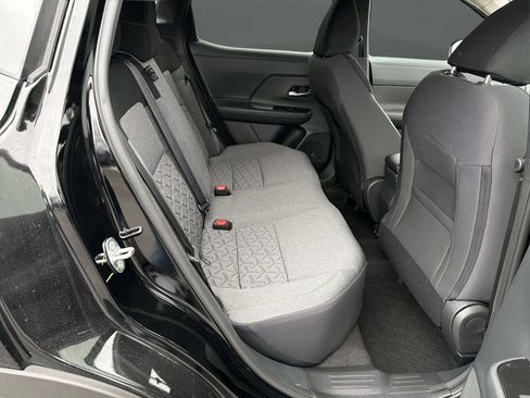 New 2026 Nissan Kicks SV image 30