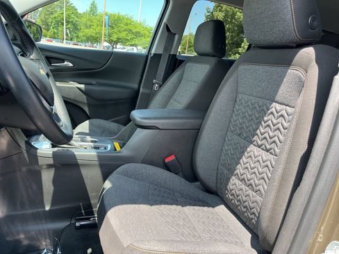 Used 2023 Chevrolet Equinox LT FWD image 16