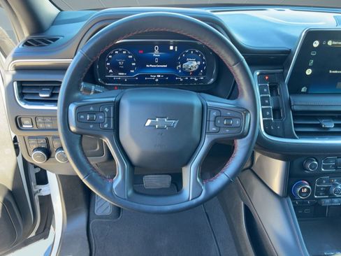 Used 2022 Chevrolet Suburban RST w/ Sport Performance Package image 18