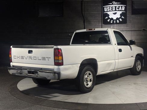 Used 2001 Chevrolet Silverado 1500 2WD Regular Cab w/ Firm Ride Suspension Pkg image 5