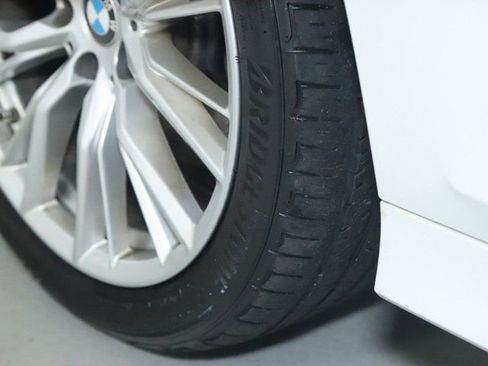 Certified 2024 BMW 330i xDrive Sedan w/ Convenience Package AWD/4WD image 37