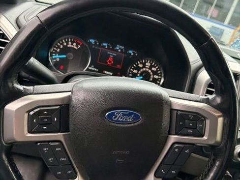 Used 2019 Ford F150 Platinum AWD/4WD image 44