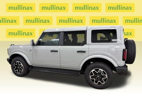 New 2026 Ford Bronco Outer Banks AWD/4WD image 10