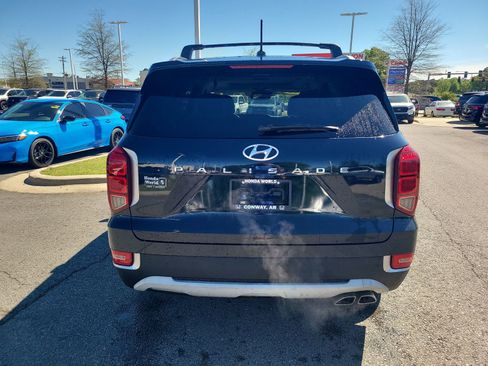 Used 2022 Hyundai Palisade SEL FWD image 4