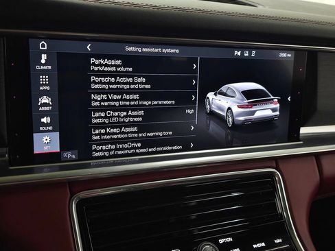 Used 2020 Porsche Panamera GTS AWD/4WD image 29