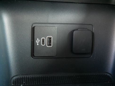 Used 2026 Ford Explorer Active w/ Active Comfort Package AWD/4WD image 32