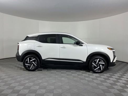 New 2026 Nissan Kicks SV image 11