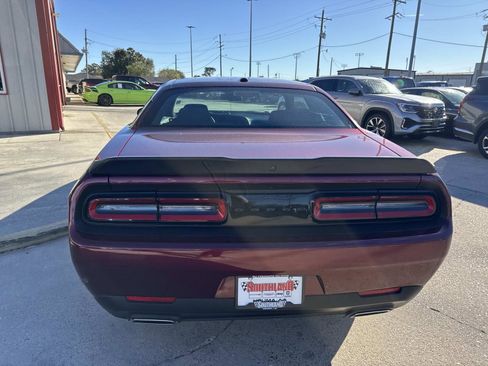 Certified 2022 Dodge Challenger SXT w/ Blacktop Package image 6