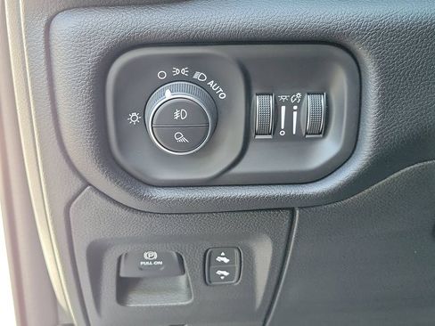 Used 2026 RAM 1500 Laramie AWD/4WD image 26