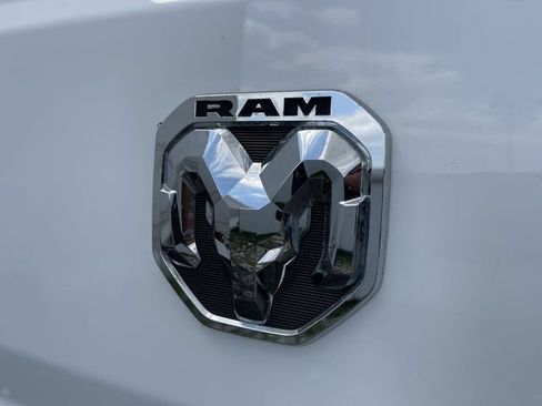 Used 2025 RAM ProMaster 2500 w/ Safety Group FWD image 8