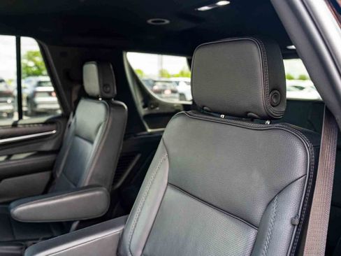 Used 2024 GMC Yukon Denali AWD/4WD image 22