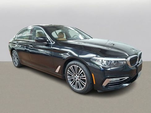 Used 2018 BMW 530i xDrive image 2