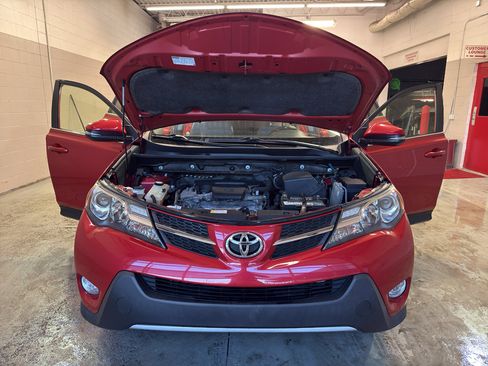 Used 2015 Toyota RAV4 Limited image 8