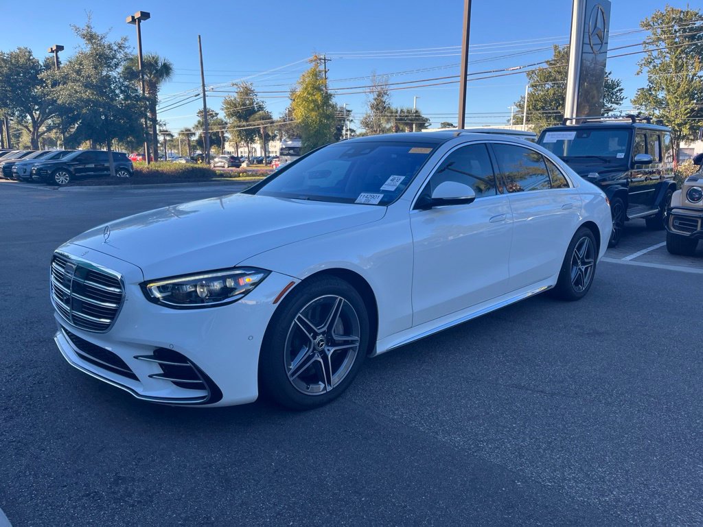 Used 2024 Mercedes-Benz S 580 4MATIC Sedan image 2