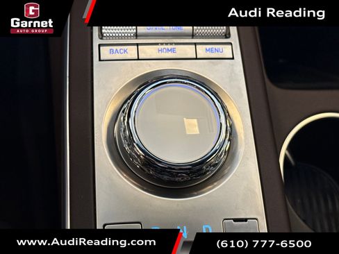 Used 2022 Genesis GV70 2.5T w/ Advanced Package image 35