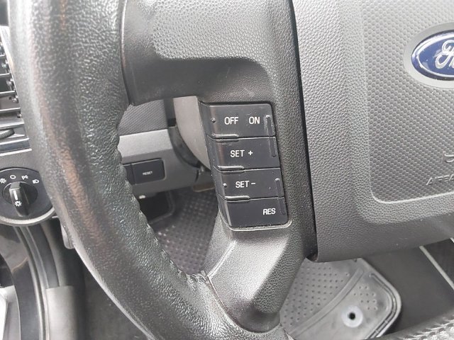 Used 2011 Ford Escape Limited AWD/4WD image 23