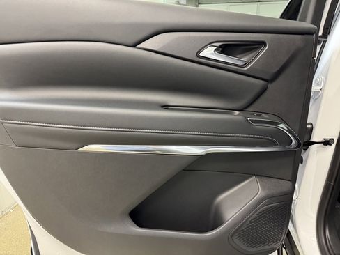 New 2026 Chevrolet Traverse LT w/ Driver Confidence Package image 16