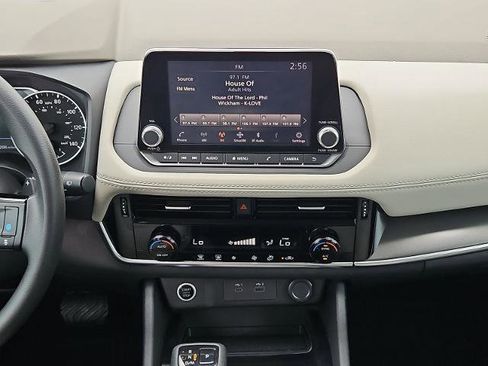Certified 2021 Nissan Rogue SV AWD/4WD image 16