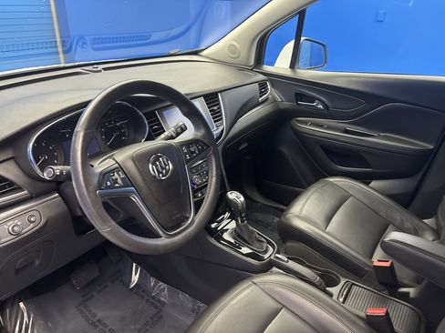 Used 2018 Buick Encore Essence AWD/4WD image 11