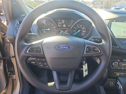 Used 2018 Ford Escape SE w/ SE Sync 3 Package image 18