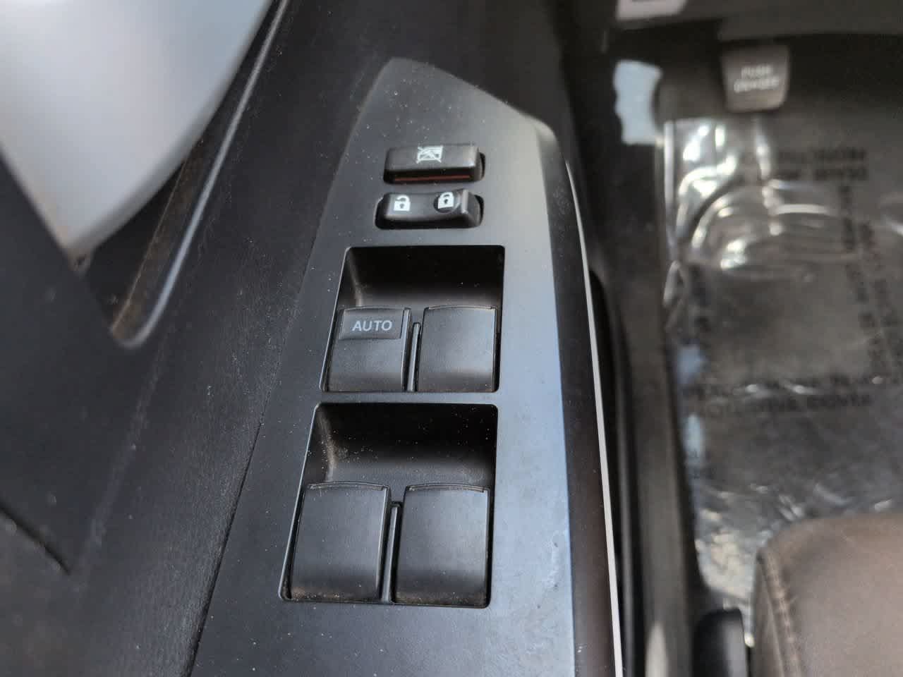 Used 2014 Toyota Tundra SR5 w/ SR5 Upgrade Package RWD image 21