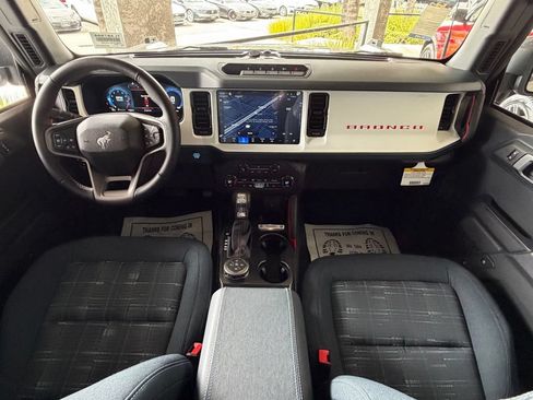 New 2026 Ford Bronco Heritage Edition AWD/4WD image 28