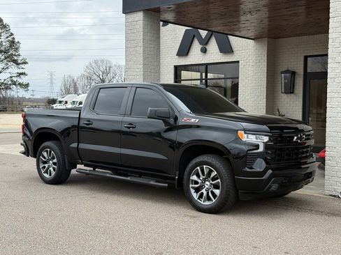 Used 2024 Chevrolet Silverado 1500 RST w/ Z71 Off-Road Package AWD/4WD image 1