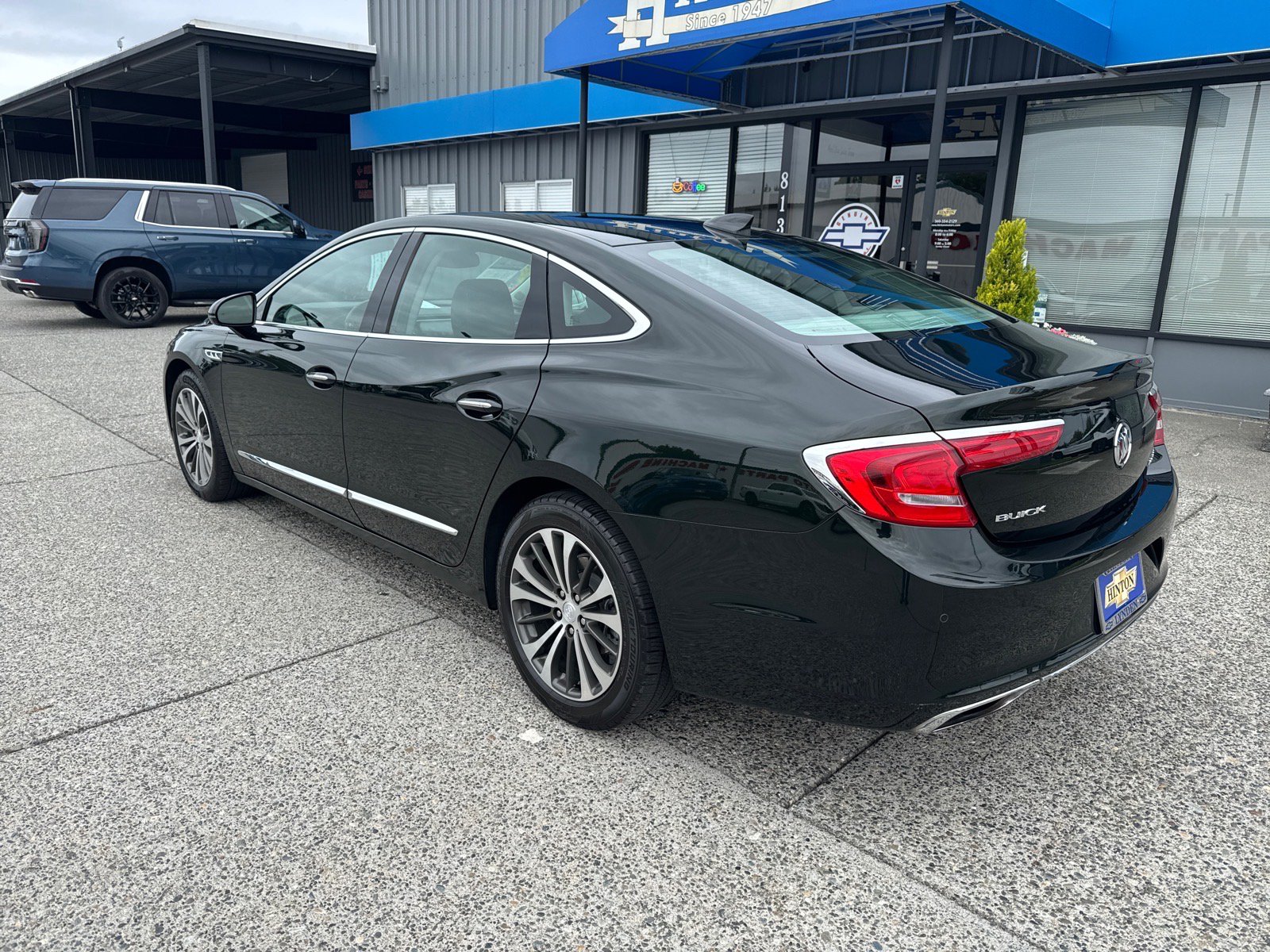Used 2017 Buick LaCrosse Premium w/ Sun and Shade Package FWD image 3