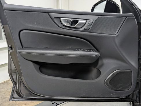 Used 2024 Volvo S60 B5 Core FWD image 13