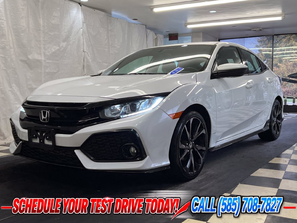 Used 2017 Honda Civic Sport image 4