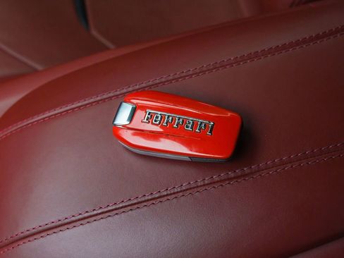 Used 2018 Ferrari GTC4Lusso V12 image 22