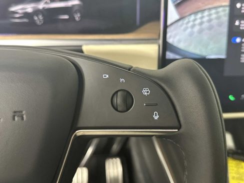 Used 2022 Tesla Model X AWD/4WD image 33